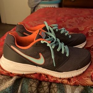 Nike shoes size 8